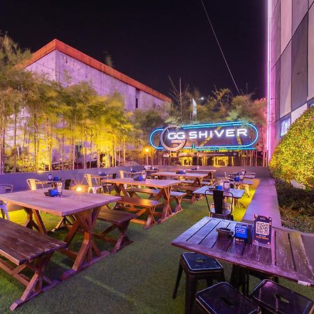 J Icon Hip Hotel バリックパパン エクステリア 写真
